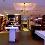 Restaurant St. Lambert מלון 2*