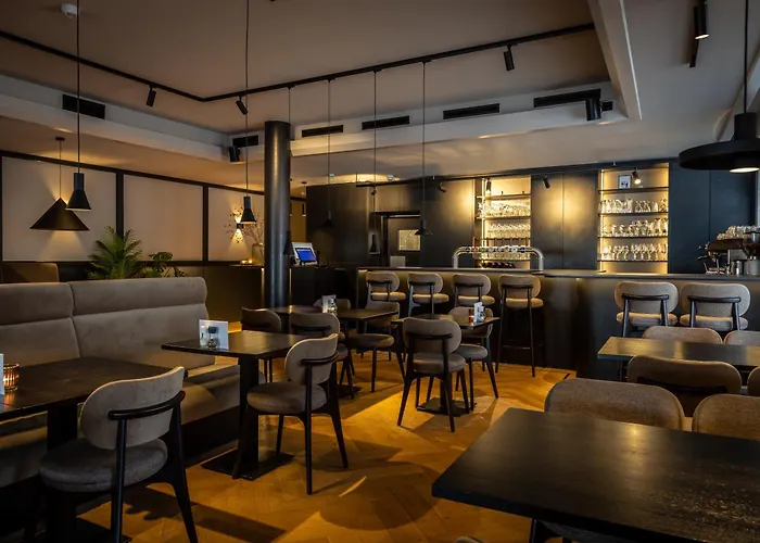 Restaurant St. Lambert Hotel