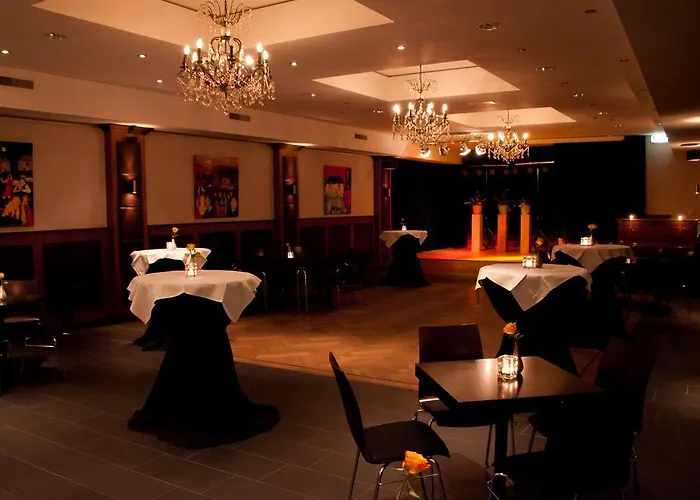 Restaurant St. Lambert Hotel 2*